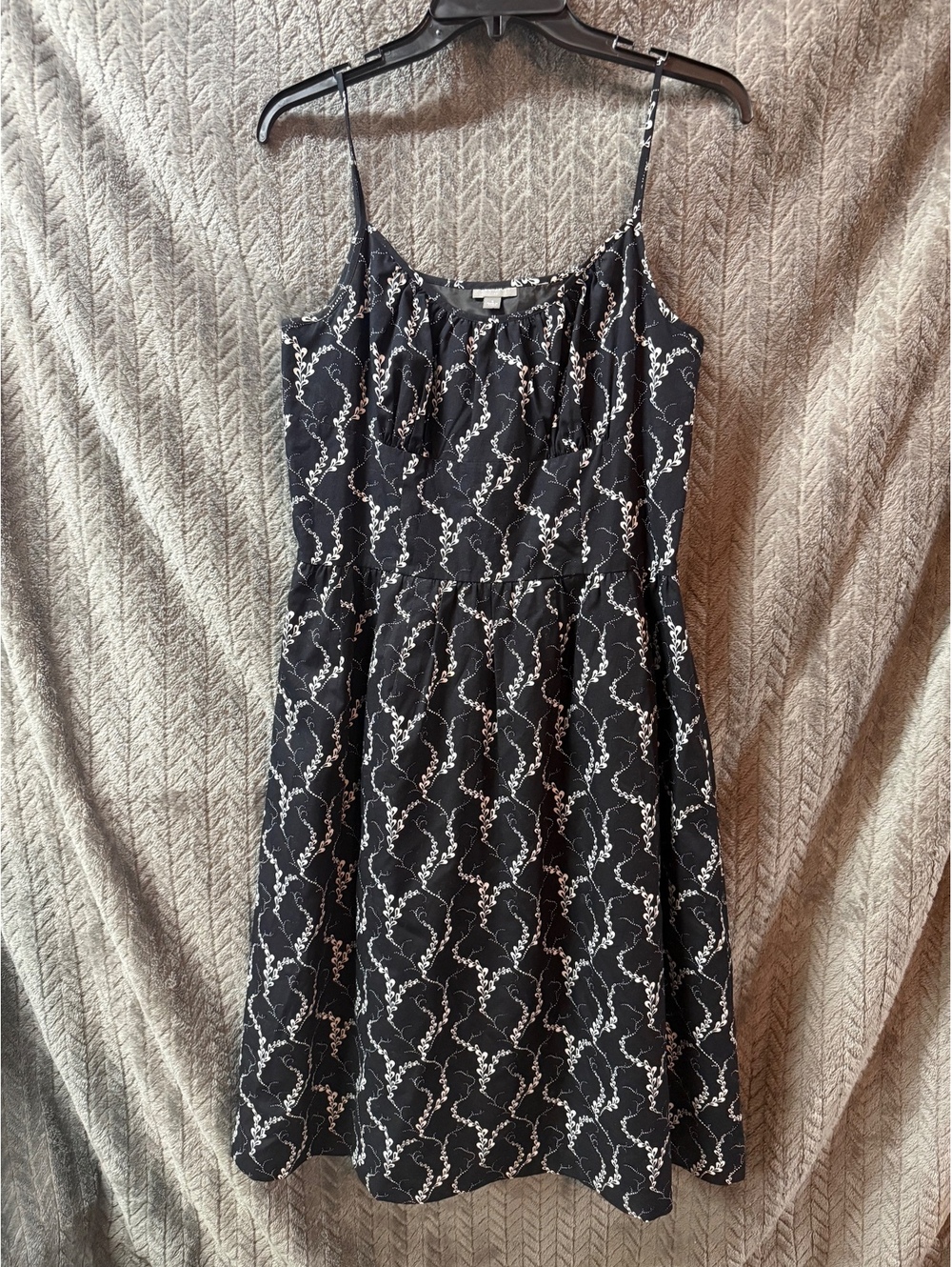 Ann Taylor Black and White Floral Print Spaghetti Strap Dress Size 8